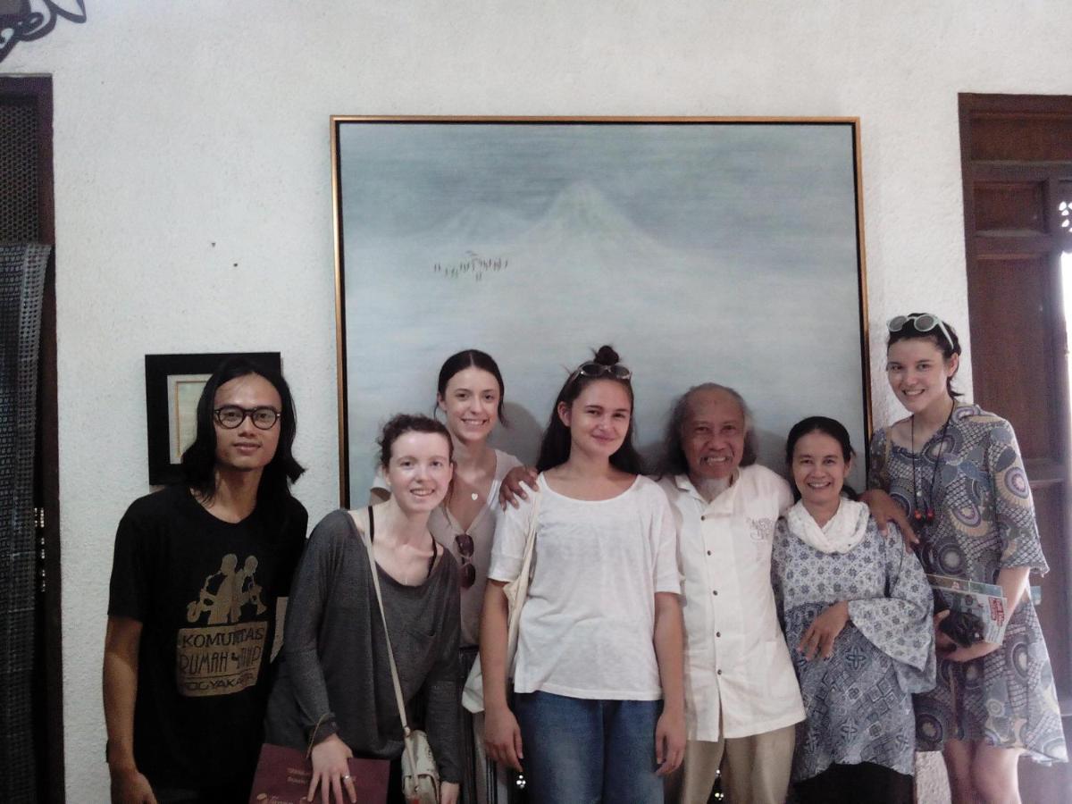 Posnya Seni Godod Art Gallery & Homestay Yogyakarta Esterno foto