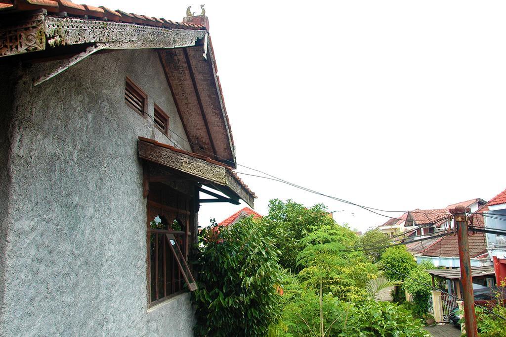 Posnya Seni Godod Art Gallery & Homestay Yogyakarta Esterno foto